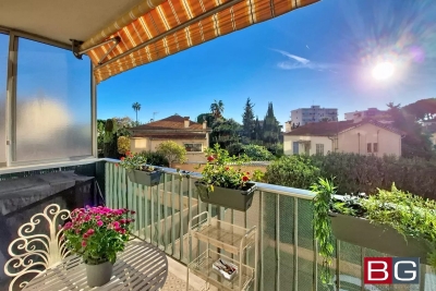 Appartement &agrave; vendre &agrave; ANTIBES Port - 2 pi&egrave;ces - 60 m&sup2; 
