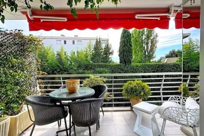 Appartement à vendre à CANNES Abbaye de Roseland - 3 pièces - 87 m² 