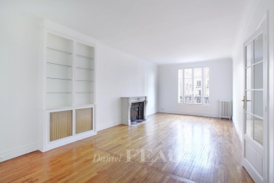 Appartement &agrave; louer &agrave; PARIS 16EME  - 3 pi&egrave;ces - 100 m&sup2; 