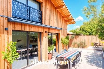 Maison à vendre à LA TESTE-DE-BUCH  - 5 pièces - 265 m² 