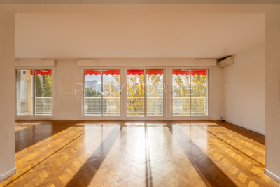 Appartement à vendre à MARSEILLE 8EME  - 5 pièces - 130 m² 