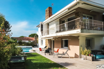 Maison &agrave; vendre &agrave; ROYAN  - 7 pi&egrave;ces - 233 m&sup2; 