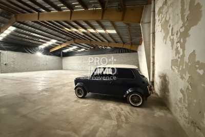 Commerce à louer à CHEVAL BLANC   - 435 m² 