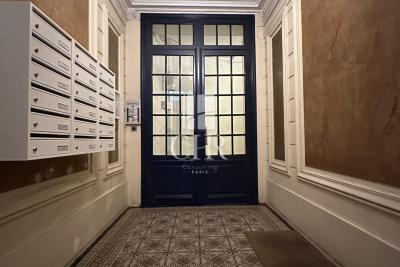 Appartement à vendre à PARIS 18EME Champs Elysees 1 - 1 pièces - 10 m² 