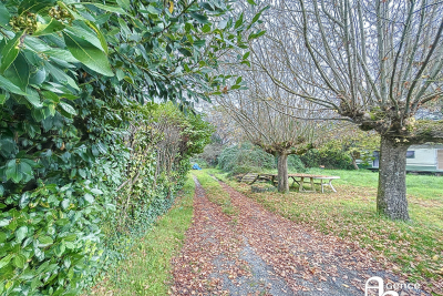 terrain à vendre à ST-SULPICE-ET-CAMEYRAC   - 1040 m² 