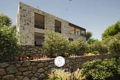 terrain &agrave; vendre &agrave; NICE Madeleine-Nicolai - 4 pi&egrave;ces - 574 m&sup2; 