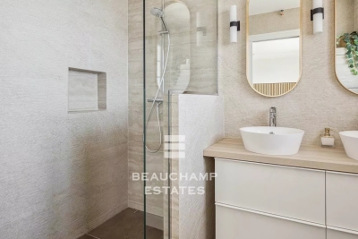Villa à Mandelieu-la-Napoule &agrave; louer à partir de 14 000 € / semaine, Photo 19