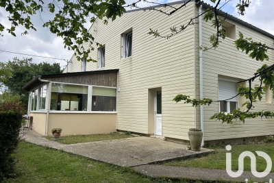 Maison à vendre à MENEAC Zone Rurale - 8 pièces - 166 m² 