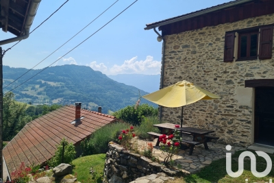 Maison à vendre à ST-PIERRE-D'ALLEVARD  - 8 pièces - 189 m² 