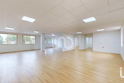 Bien à louer à TOULOUSE   - 210 m² 