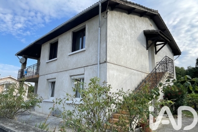 Maison à vendre à ROUSSILLON  - 7 pièces - 152 m² 