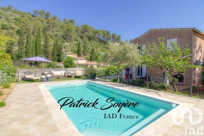 Maison à vendre à SOLLIÈS-TOUCAS  - 7 pièces - 139 m² 