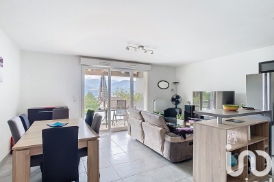 Appartement à vendre à ST-ISMIER  - 4 pièces - 81 m² 