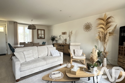 Maison à vendre à CHAUMES-EN-RETZ  - 7 pièces - 166 m² 