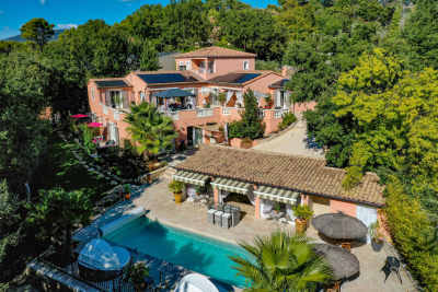 Maison à vendre à FLAYOSC  - 10 pièces - 316 m² 