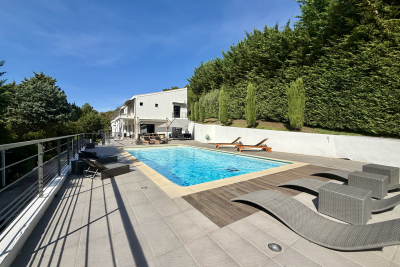 Maison à vendre à PEILLE  - 7 pièces - 353 m² 