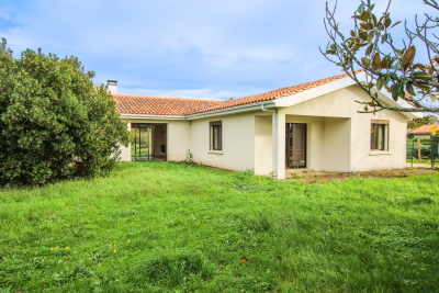 Maison à vendre à ST-DENIS-DE-PILE  - 5 pièces - 118 m² 