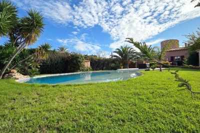 Maison à vendre à PIA  - 5 pièces - 180 m² 