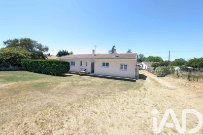 Maison à vendre à COUTRAS  - 5 pièces - 111 m² 