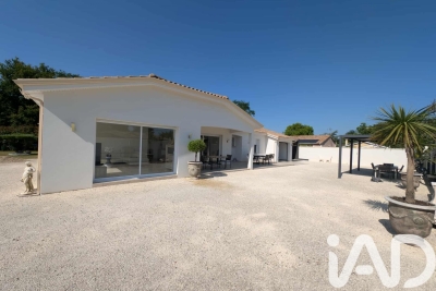 Maison à vendre à ST-DENIS-DE-PILE  - 5 pièces - 147 m² 