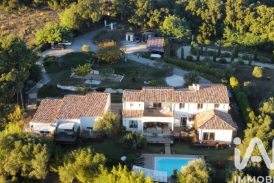 Maison à vendre à LA GARDE-FREINET  - 13 pièces - 320 m² 