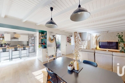 Maison à vendre à STE SOULLE  - 4 pièces - 90 m² 