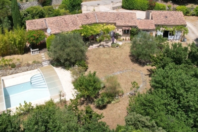 Maison à vendre à CLANSAYES  - 5 pièces - 110 m² 