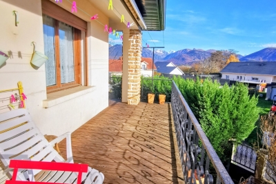 Maison à vendre à LA MURE  - 10 pièces - 222 m² 