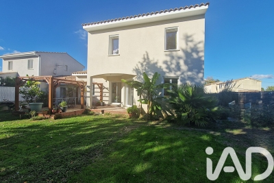 Maison à vendre à ST-LAURENT-DES-ARBRES  - 5 pièces - 108 m² 