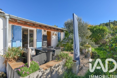 Maison à louer à ROQUEVAIRE Pauriol-Vertus - 5 pièces - 130 m² 