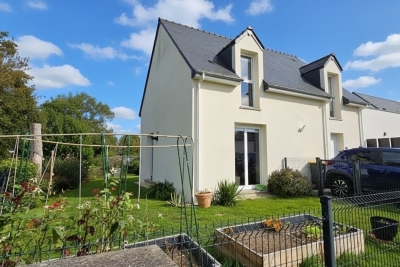 Maison à vendre à THEIX-NOYALO Zone Rurale - 5 pièces - 95 m² 