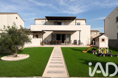 Maison à vendre à RAPHÈLE-LÈS-ARLES  - 4 pièces - 125 m² 