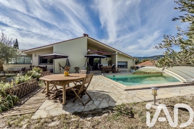 Maison à vendre à PEYMEINADE  - 5 pièces - 150 m² 