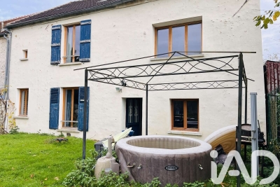 Maison à vendre à LA FERTE SOUS JOUARRE Nord-Ouest - 6 pièces - 216 m² 