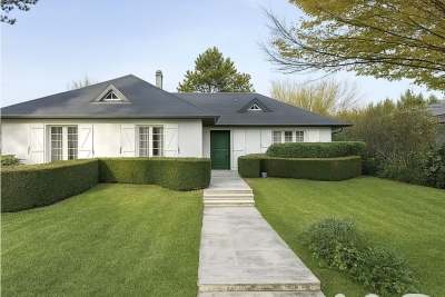 Maison à vendre à MARLY  - 6 pièces - 210 m² 