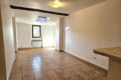 Appartement &agrave; louer &agrave; MARSEILLE 9EME Lanciers-Cyclamens - 4 pi&egrave;ces - 61 m&sup2; 