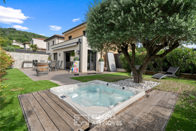 Maison à vendre à COLLONGES-AU-MONT-D'OR  - 5 pièces - 118 m² 