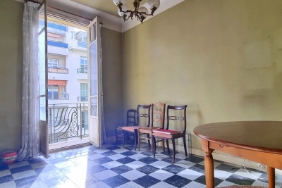 Appartement à vendre centre ville immeuble avec ascenseur nice 