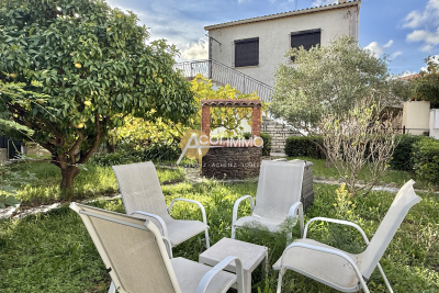 Maison à vendre à LA GARDE  - 9 pièces - 210 m² 