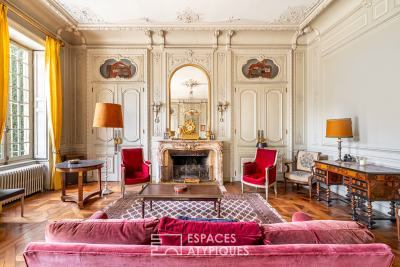 Appartement &agrave; vendre &agrave; ÉCULLY  - 8 pi&egrave;ces - 313 m&sup2; 