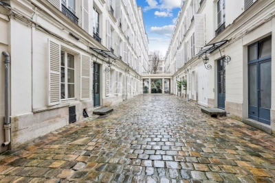 Appartement &agrave; vendre &agrave; PARIS 7EME Invalides - 5 pi&egrave;ces - 154 m&sup2; 