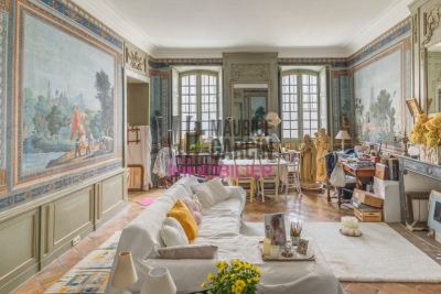 Appartement à louer à NOVES  - 5 pièces - 172 m² 