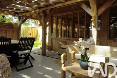 Maison à vendre à LACANAU  - 8 pièces - 200 m² 