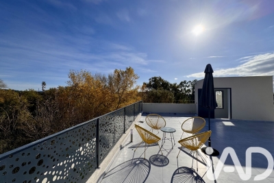 Maison à vendre à SORGUES Chaffunes - 6 pièces - 450 m² 