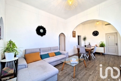 Maison à vendre à CHATEAURENARD  - 10 pièces - 202 m² 