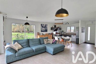 Maison à vendre à SALLES Salles - 6 pièces - 130 m² 