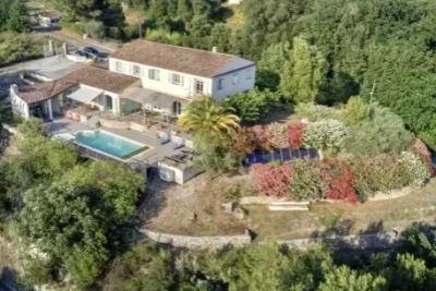 Maison à vendre à ST-PAUL-DE-VENCE  - 12 pièces - 450 m² 