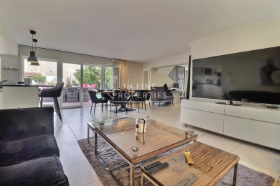 Maison &agrave; vendre &agrave; MOUGINS  - 5 pi&egrave;ces - 150 m&sup2; 