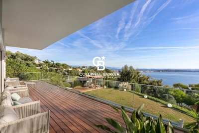 Maison à vendre à CANNES  - 8 pièces - 500 m² 