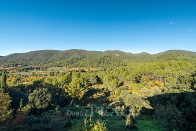 Maison à vendre piscine et plein nature vaucluse